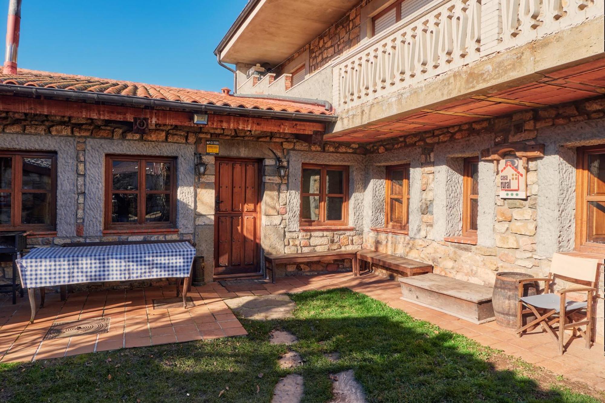 Maison d'hôtes Aldaron à Boca de Huérgano Extérieur photo